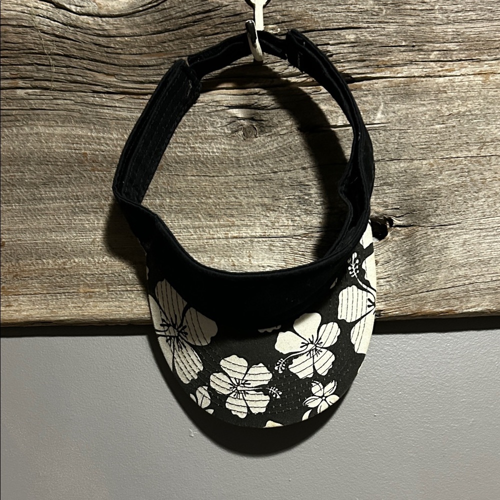 NWOT Decky Hat Black Floral Visor Sun Hat -hibiscus flower